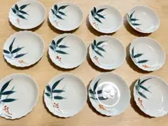 昭和レトロ 小皿12枚 1980年保管 直径13cm 輪花皿 銘々皿 竹南天のサムネイル
