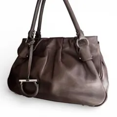 【美品】フェラガモ ハンドバッグ ガンチーニ レザー シャンパンピンク 希少色