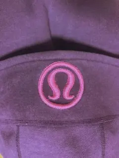 lululemon パーカー パープル サイズ8のサムネイル