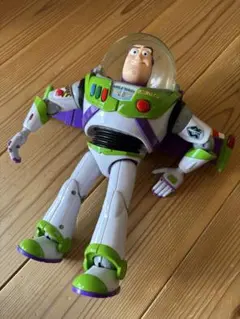 ディズニー　バズ・ライトイヤー トイストーリー　フィギュア 音声あり
