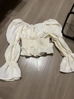 トップス　新品　値下げ