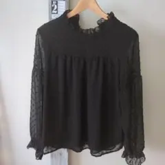 シフォンブラウス