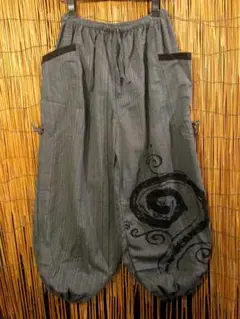 【ＳＡＬＥ】⑤新品＊コットン素材＊渦巻きプリント＊カーゴタイプ＊アラジンパンツ