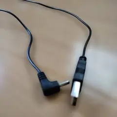 USB-Aと角型コネクタのUSBケーブル