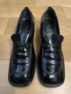 GUCCI ブラックレザー ホースビットスクエアトゥローファー