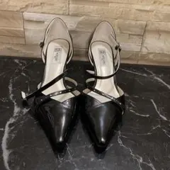 MICHEL KLEIN エナメル調 ストラップパンプス ブラックのサムネイル