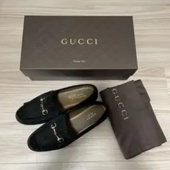 GUCCI ローファー