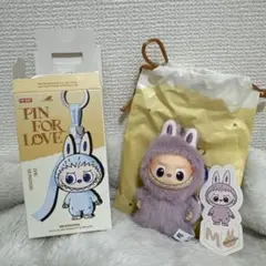 LABUBU PIN FOR LOVE イニシャル前半　M