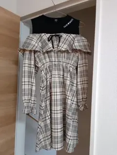 しまむら　チェック柄オフショルダー長袖ワンピース