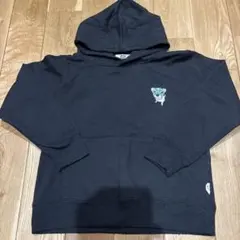 黒いフード付きパーカー　裏起毛　150㎝