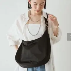 人気！ラシット　ラウンドビッグショルダーバッグ　クラウズナイロン　ゴールド金具