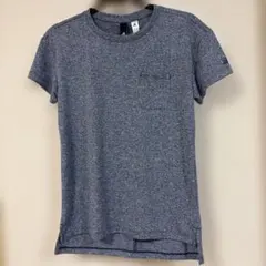 新品タグ付　アディダスUVスポーツシャツのサムネイル