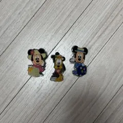 ディズニー　ピンバッジ　非売品