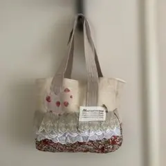 ※ハンドメイド　ストロベリーハートのトートバッグ