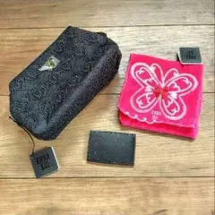 新品　ANNA SUI ポーチ ハンカチ ミラー 3点セットのサムネイル