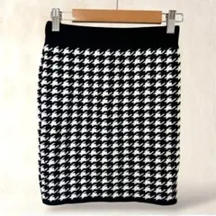 スキニーリップ　ミニタイトスカート　モノトーン　M　千鳥格子　アクリル　美品✨のサムネイル