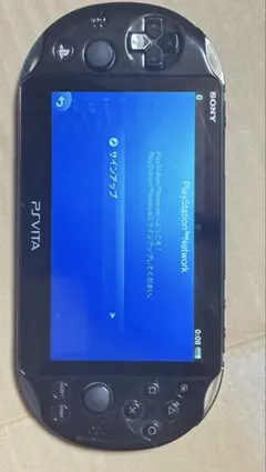 PS Vita 本体 ブラック Wi-Fiモデル 8GBメモリカード付き