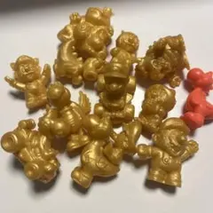 サ*チ様 スーパー　マリオ　 シリーズ　金色　ゴム　人形　フィギュア　消しゴム