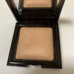 laura mercier キャンドルグロウパーフェクティングパウダー　3のサムネイル
