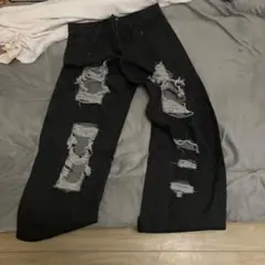 ダメージジーンズ