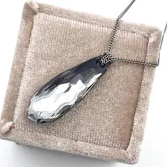 ⭐️SALE⭐️スワロフスキー　ネックレス　ティアドロップ　グレー　ガンメタル