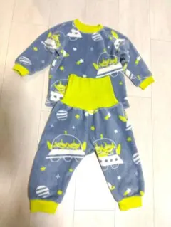 トイストーリー　もこもこ　パジャマ