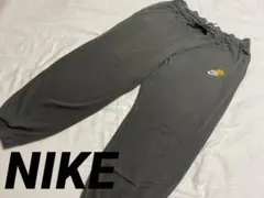 NIKEスエットパンツのサムネイル