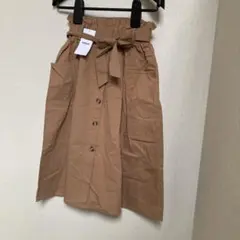 DHOLIC ベージュ ボタン付きスカートのサムネイル