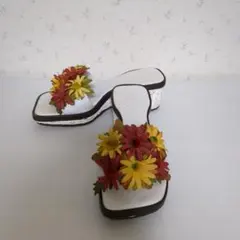 ♥SALE♥シャルルジョルダン　サイズ表記5（22cm）　花　サンダルのサムネイル