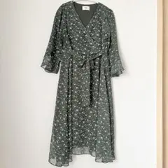 HUG.U バグユー　ワンピース　ワンピ　フレア　ロングワンピース　花柄　L 緑