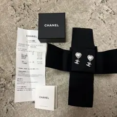CHANEL ハート型ピアス