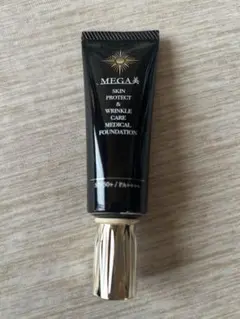 MEGA美 薬用リンクルケア 美白リキッドファンデーションLO - メルカリ