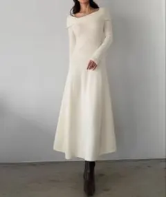 Louere ワンピース アシメオフショル風ニットフレアワンピ