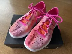 アンダーアーマー ／Under Armour 軽量スニーカー ランニングシューズのサムネイル