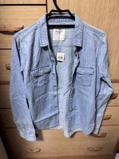 アバクロ長袖シャツレディースです