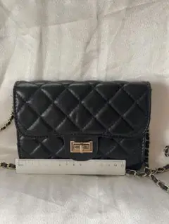 キルティングレザーチェーンショルダーバッグ