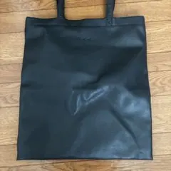 黒い合成皮革トートバッグのサムネイル