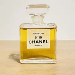 CHANEL シャネル no.19 パルファム 14ml 香水