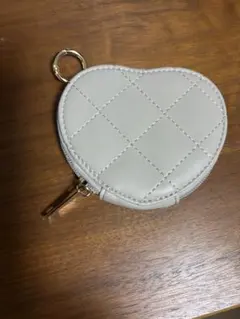 しまむら　mumu ハート型ポーチのサムネイル