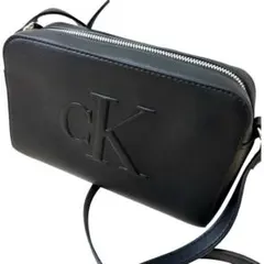 【新品】Calvin Klein カメラバッグ ブラック ショルダーバッグ　ミニ