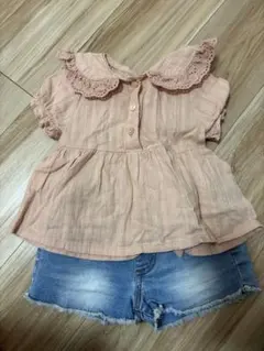 レース襟トップスとデニムショートパンツセット