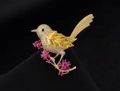 新品【金色の小鳥の多色ストーンブローチ１】インコオウム好きさんに♩プレゼントにも