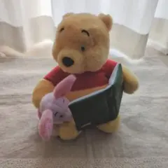 ディズニーランド　プーさん　ピグレット　ぬいぐるみ　絵本　ふわふわ　Disney