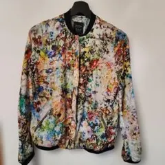ZARA　フラワー　総柄　花柄　ブルゾン　Sサイズ　カラフル　レインボーのサムネイル