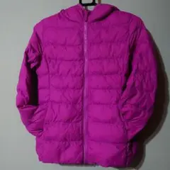 メルカリ便 ユニクロ キッズ ピンクダウン ジャケット140 ジャンパー 冬