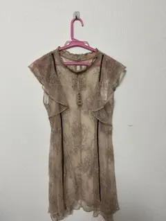 ベージュ レース模様 ノースリーブドレス　noela