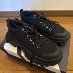 GU ボリュームソールキャンバススニーカー　箱無し