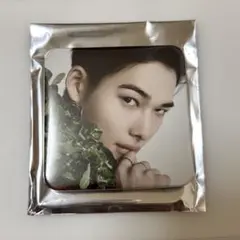 enhypen ニキ スクエア缶バッジ 宵 カフェ