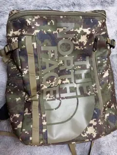 THE NORTH FACE迷彩リュック