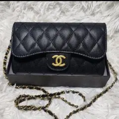 CHANELチェーンウォレット　長財布 ノベルティ